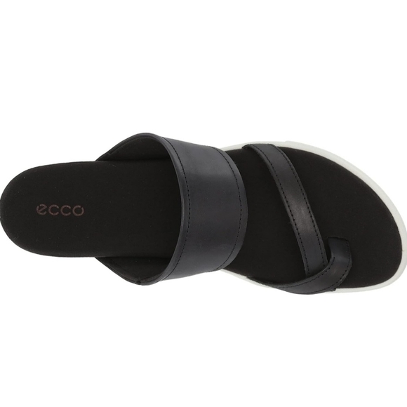 Ecco Damara Thong Sandals - Picture 4 of 10